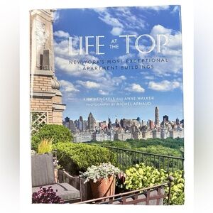 New York’s Most Exceptional Apartment Buildings Coffee Table Book